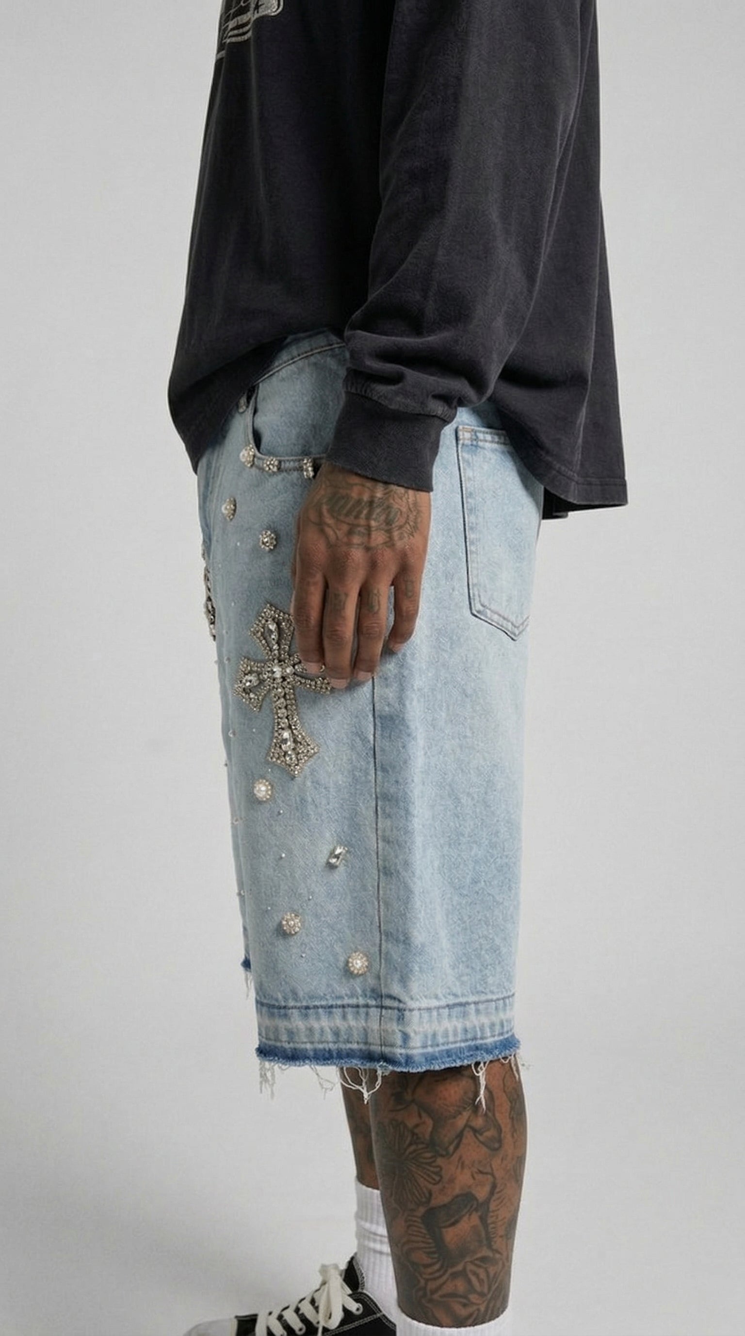 VANDAL CROSS SHORTS