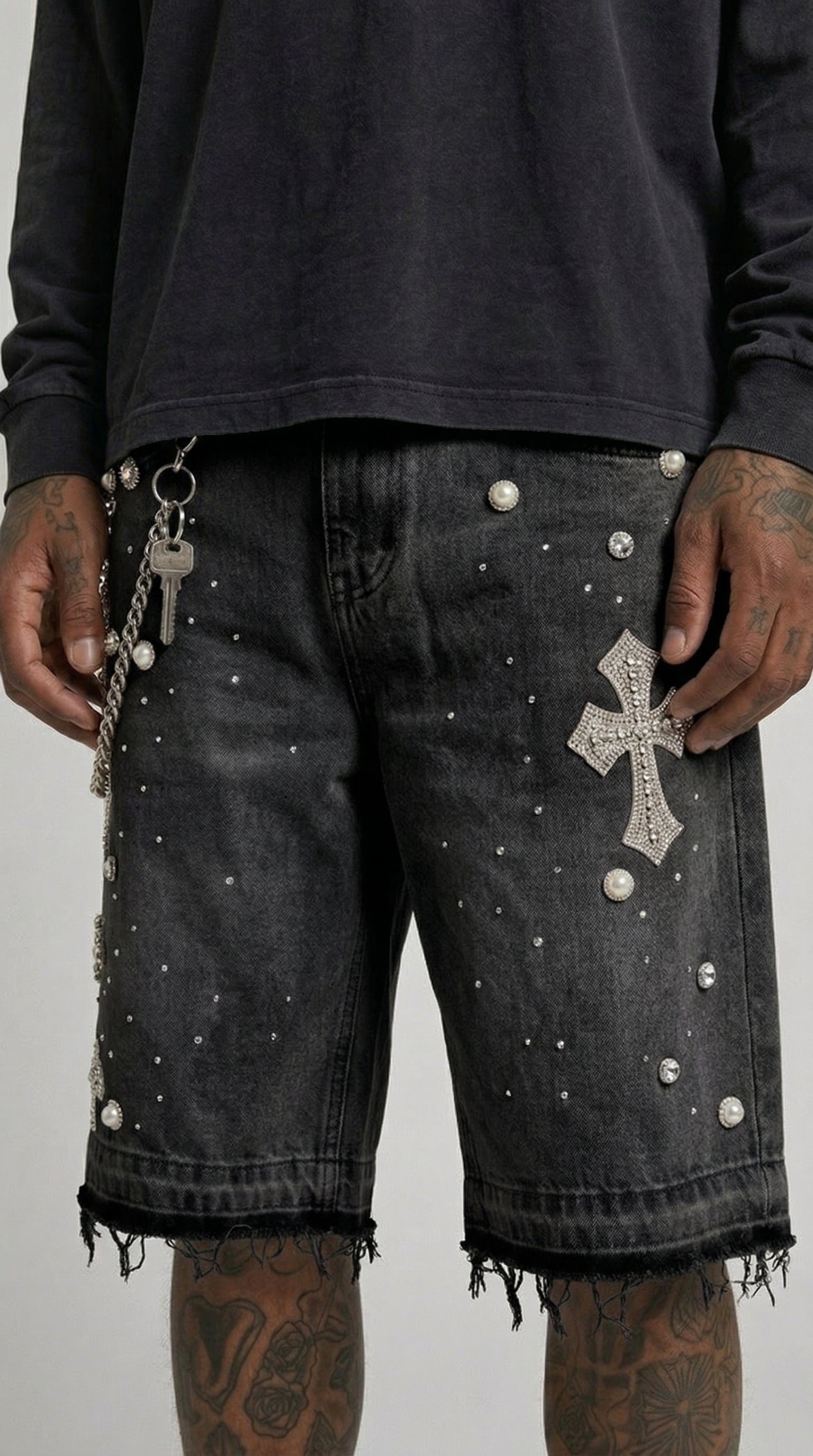 VANDAL CROSS SHORTS