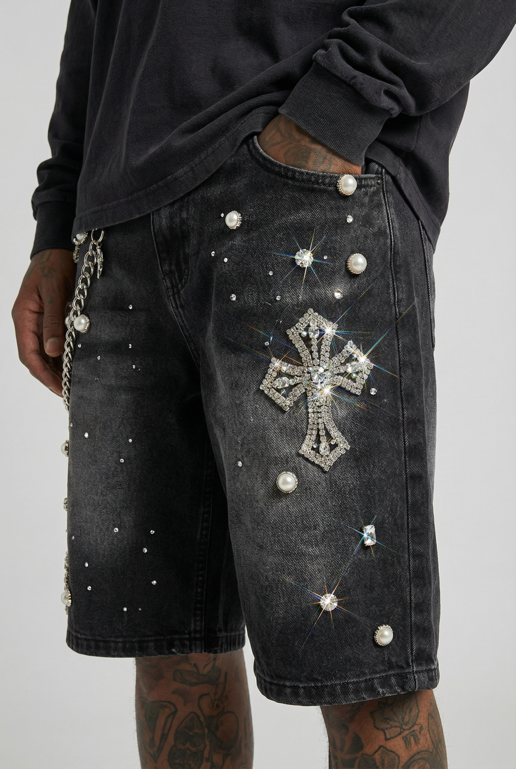 VANDAL CROSS SHORTS