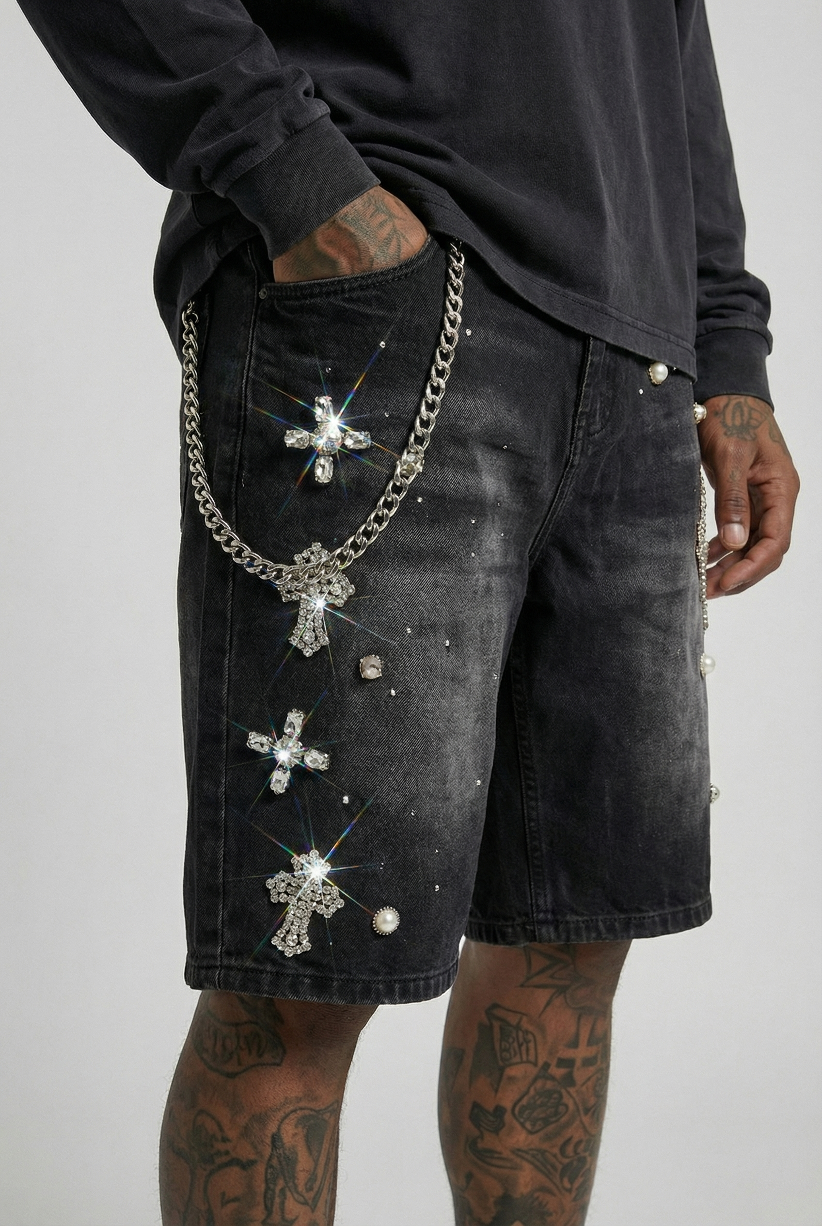 VANDAL CROSS SHORTS
